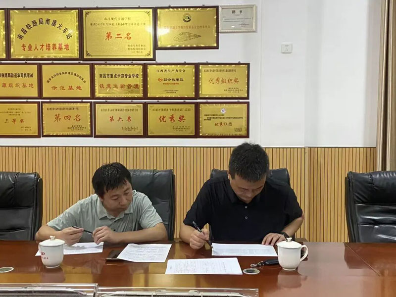 1756973815734494.jpg 640 (1).jpg